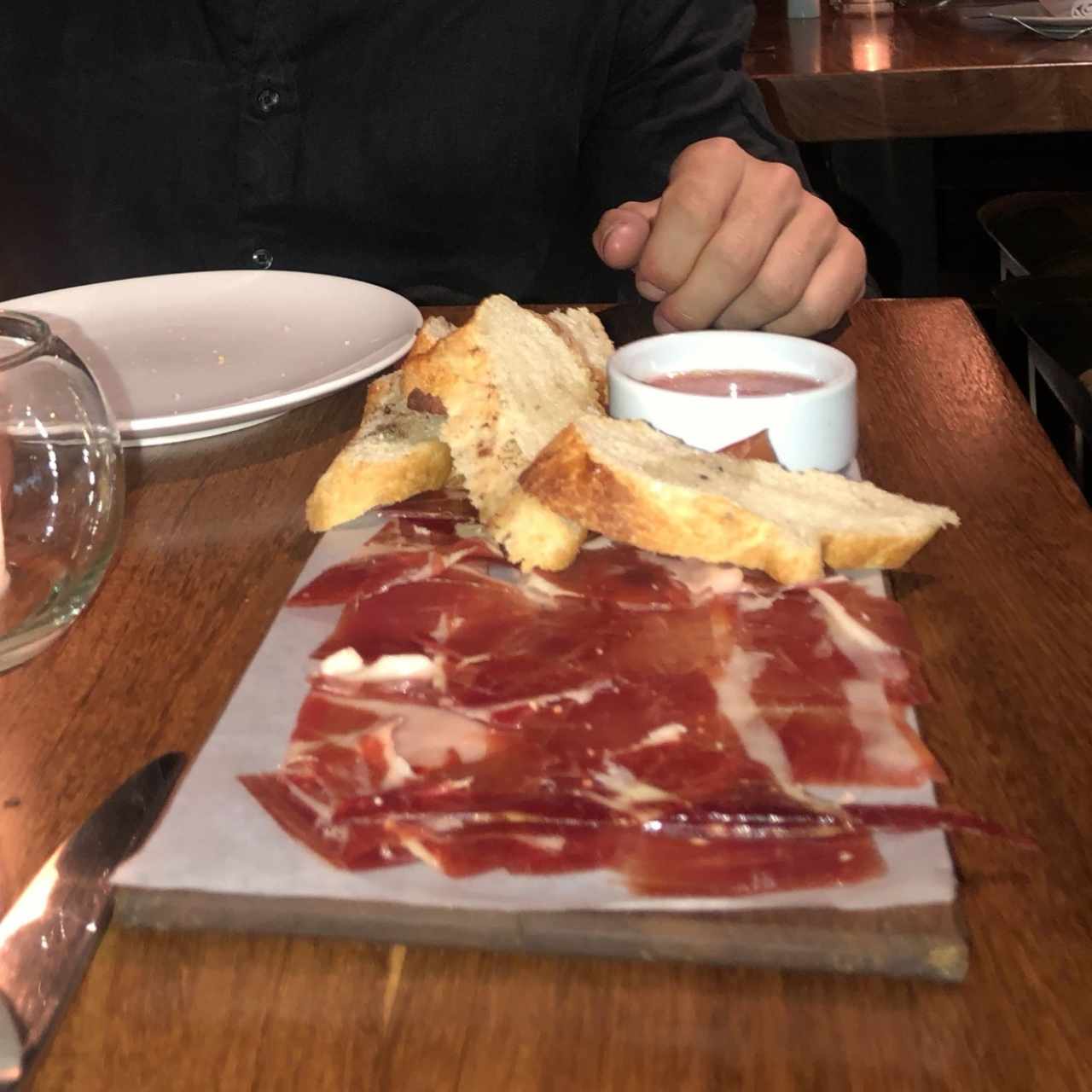 ración de jamon iberico 