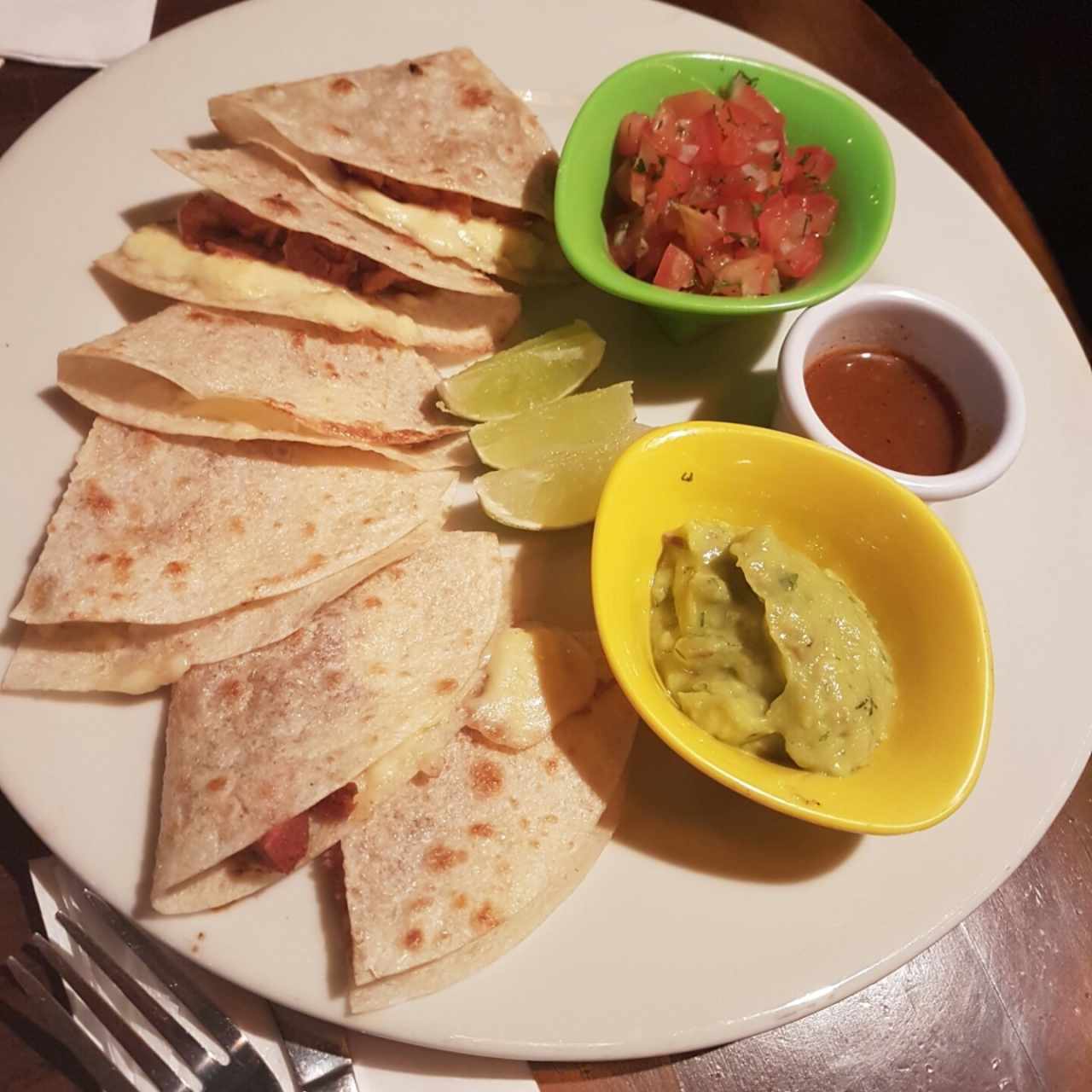 quesadillas de carnitas