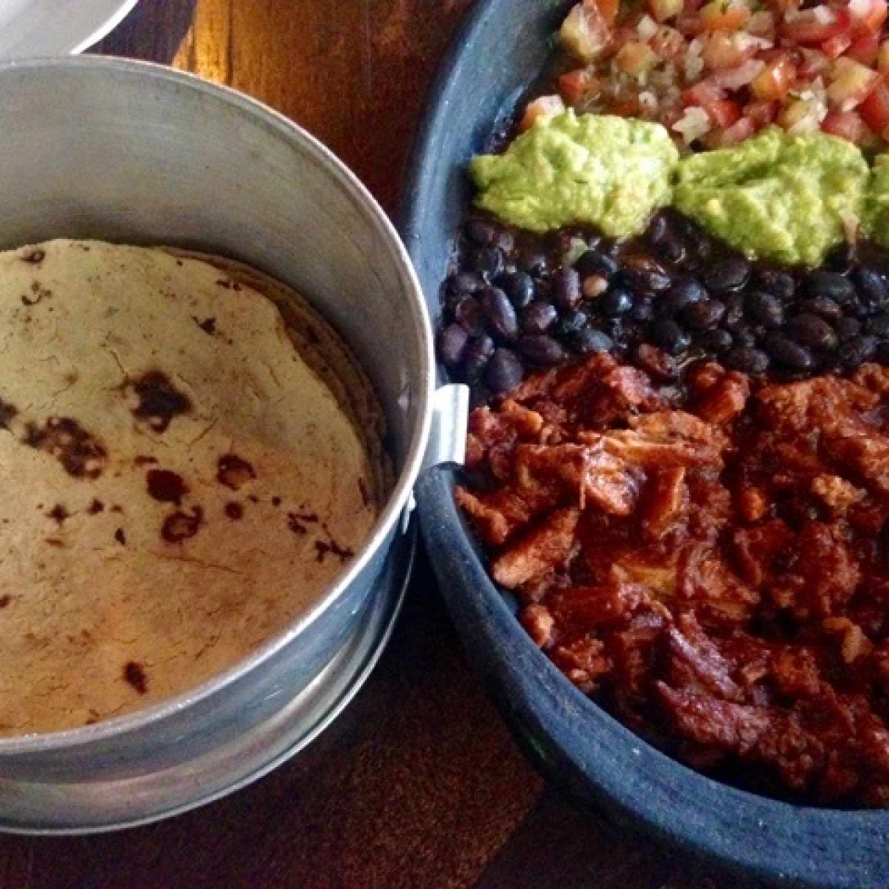 tacos de carnitas 