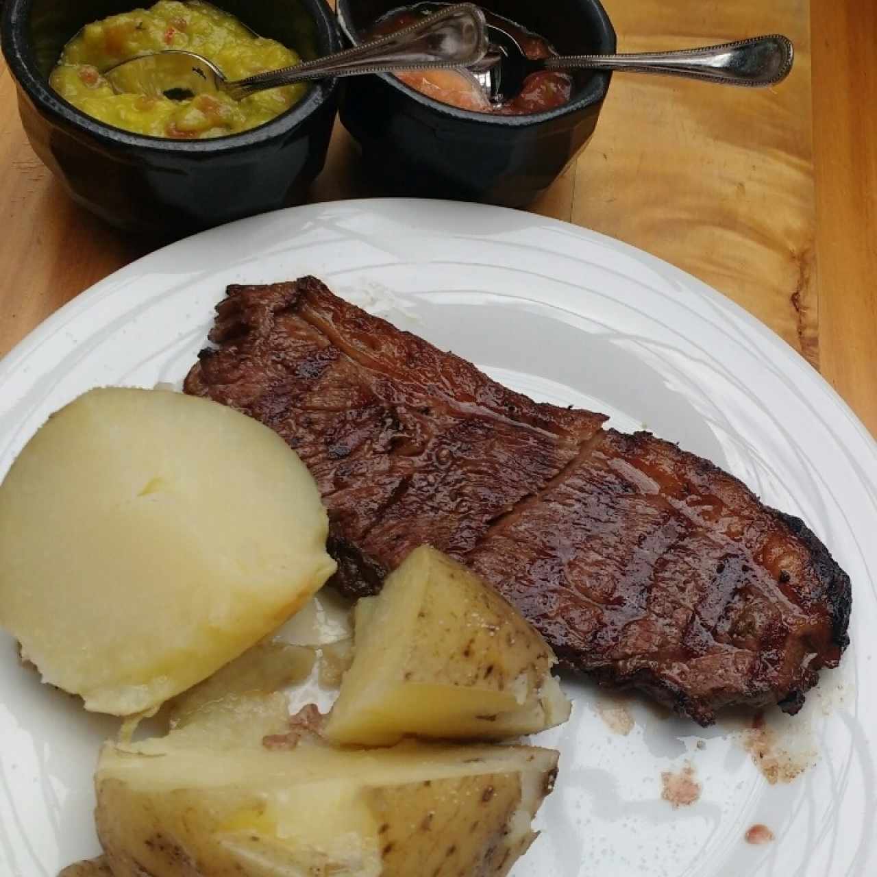 punta de anca, papa y guacamole