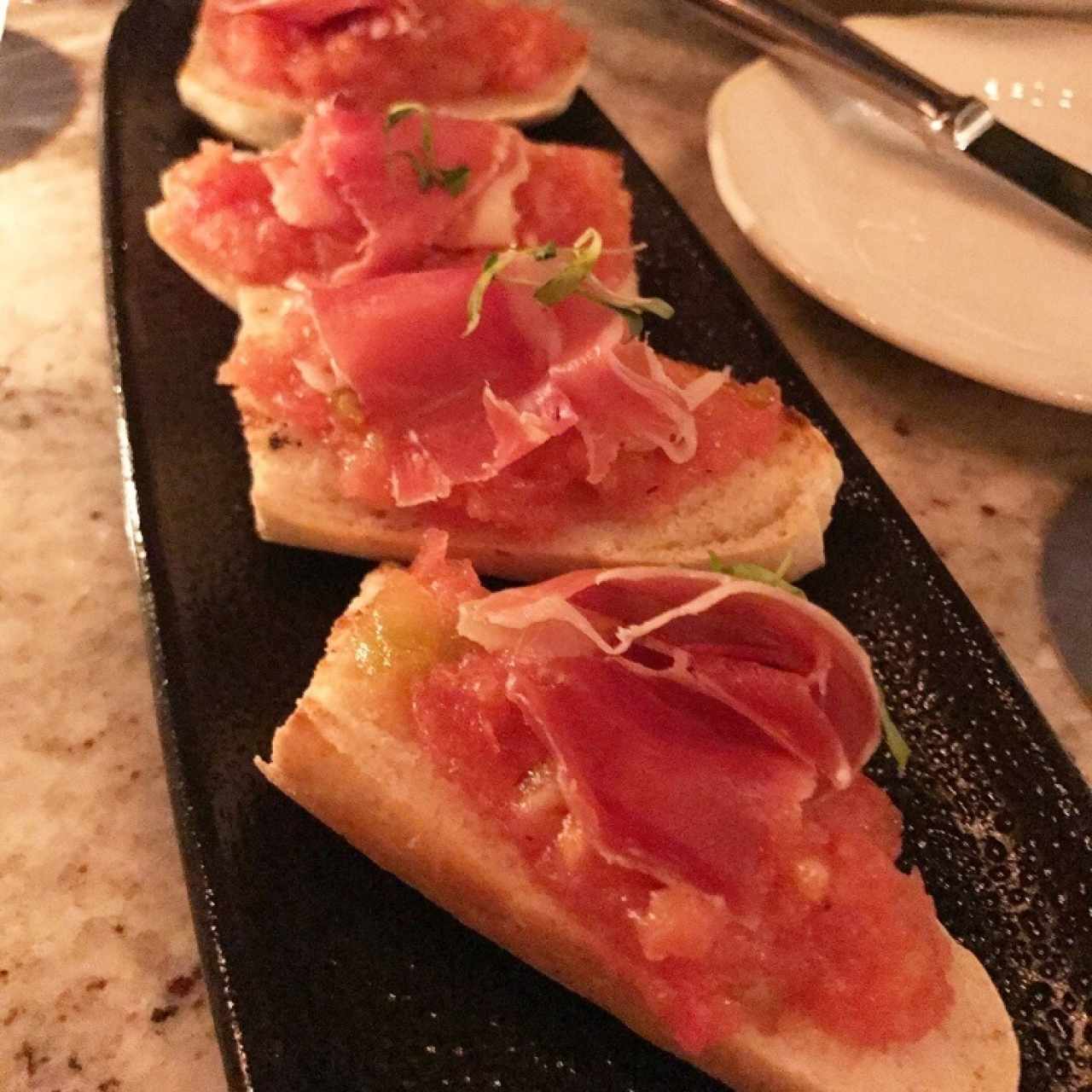 jamon con tomate