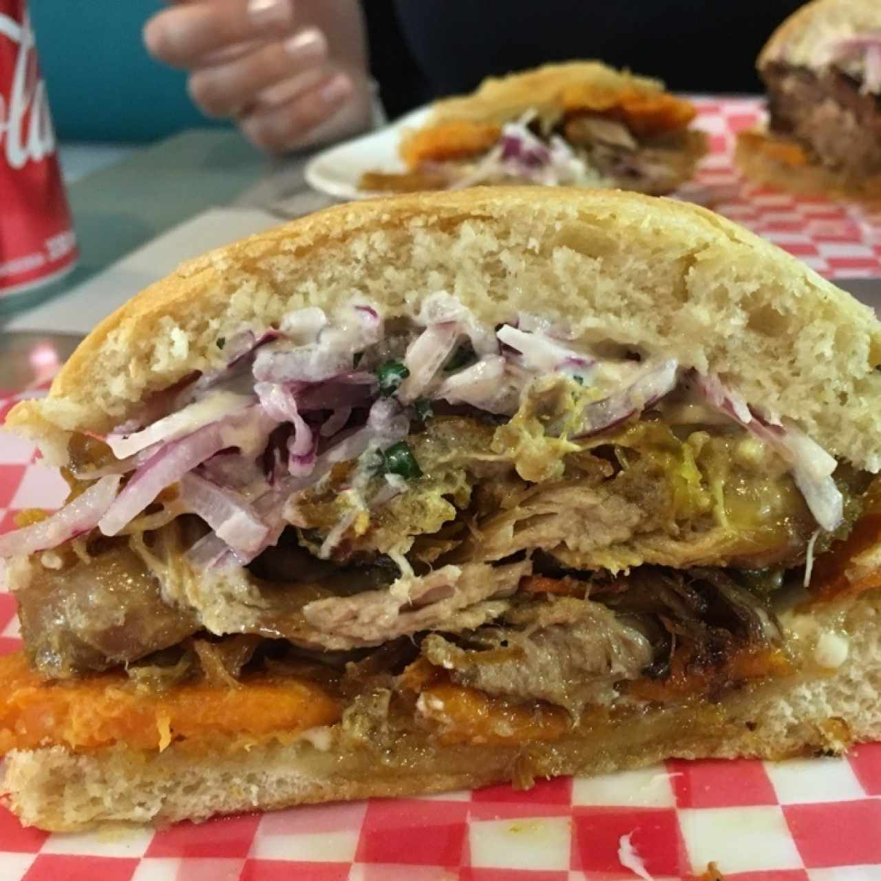 Sanguche de chicharron