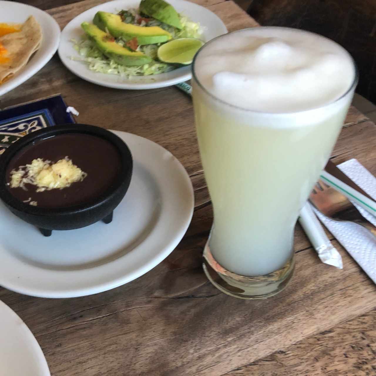 Frijol refrito y limonada 