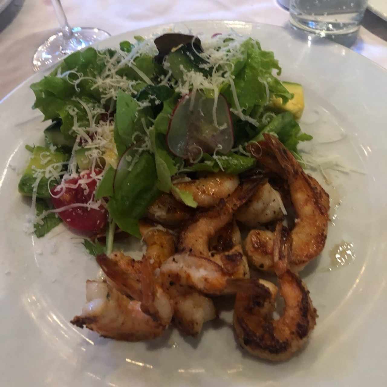 gambereti con ensalada