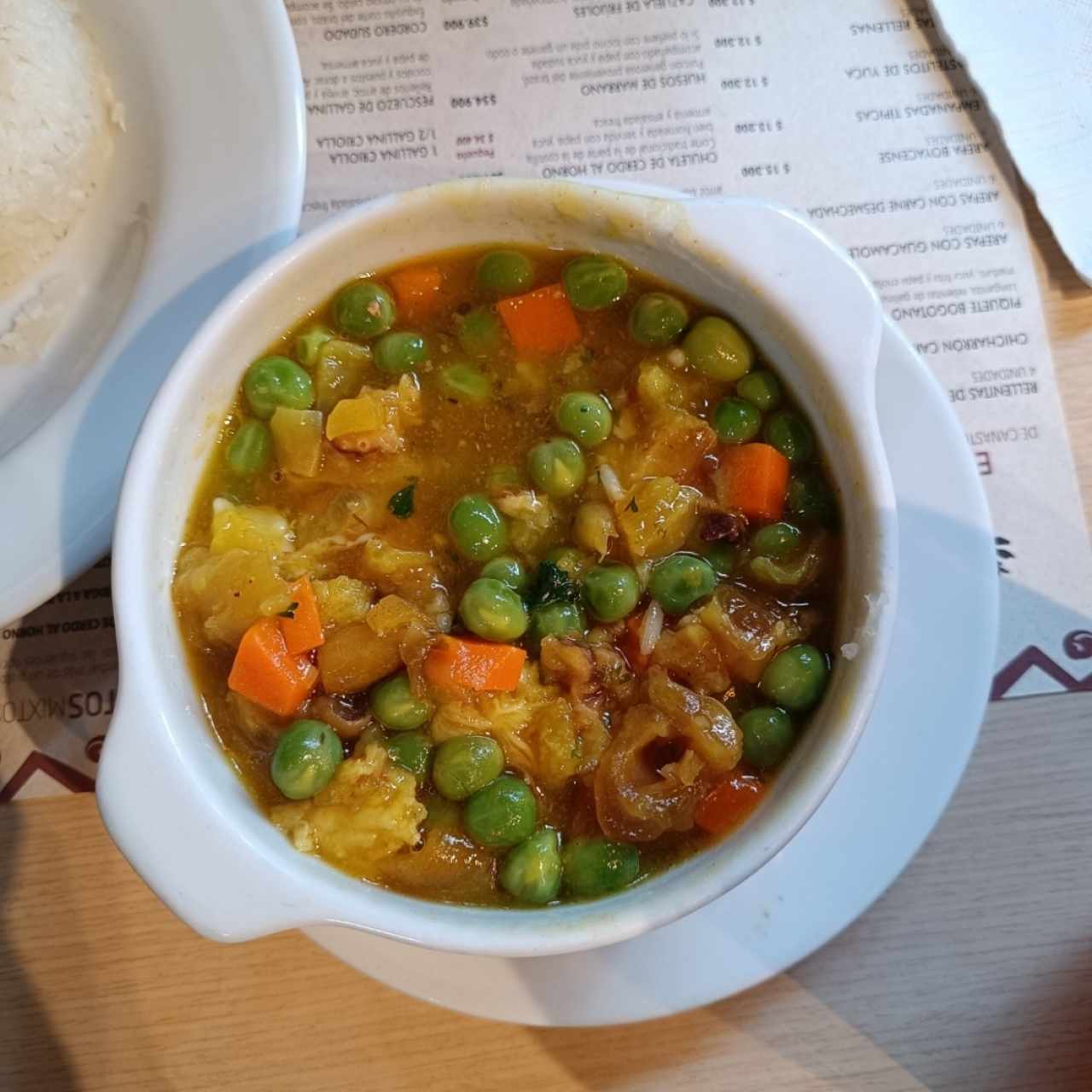 guiso de pata con arveja