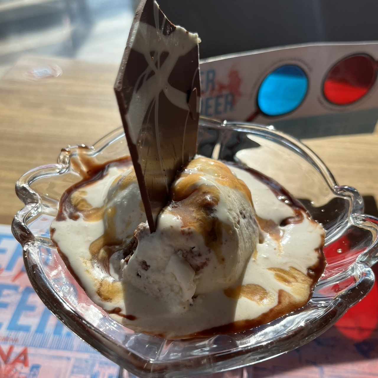 Helado de brownie