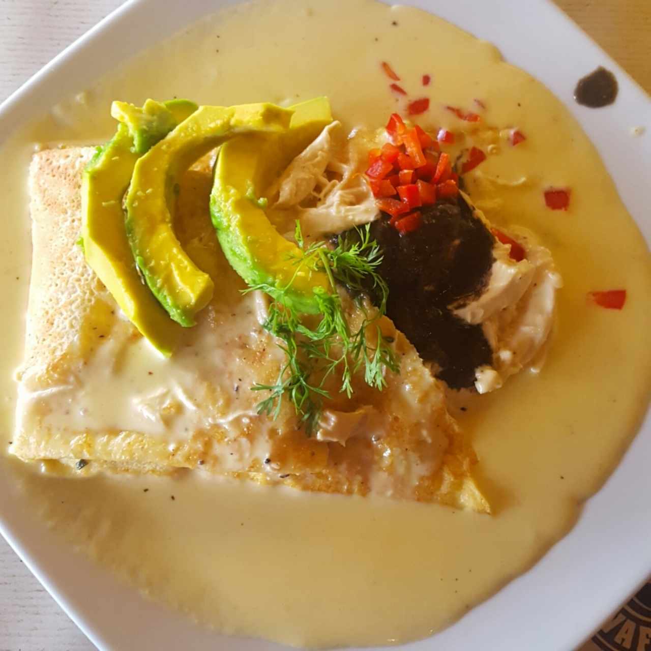 Crepe de pollo trufa mexicana 