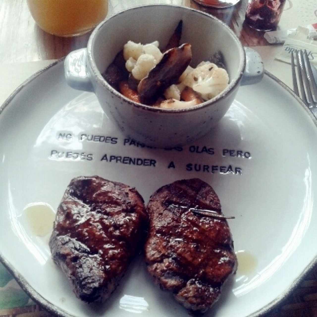Lomo con Verduras Asadas