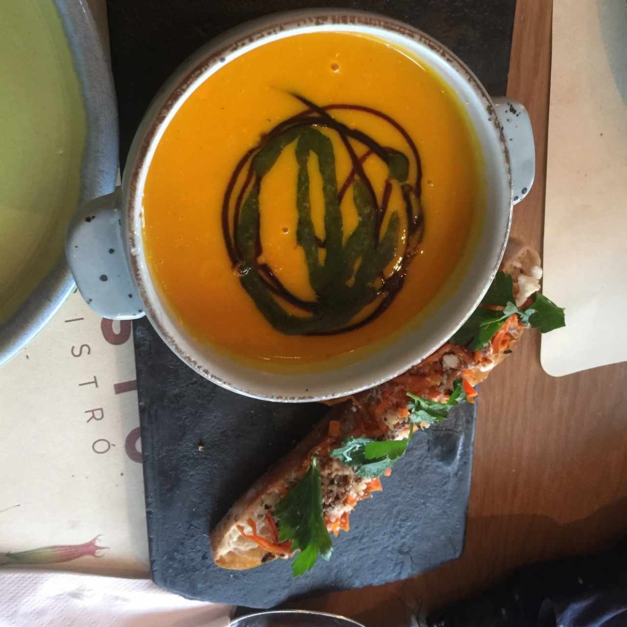 sopa de zanahoria con chontaduro 