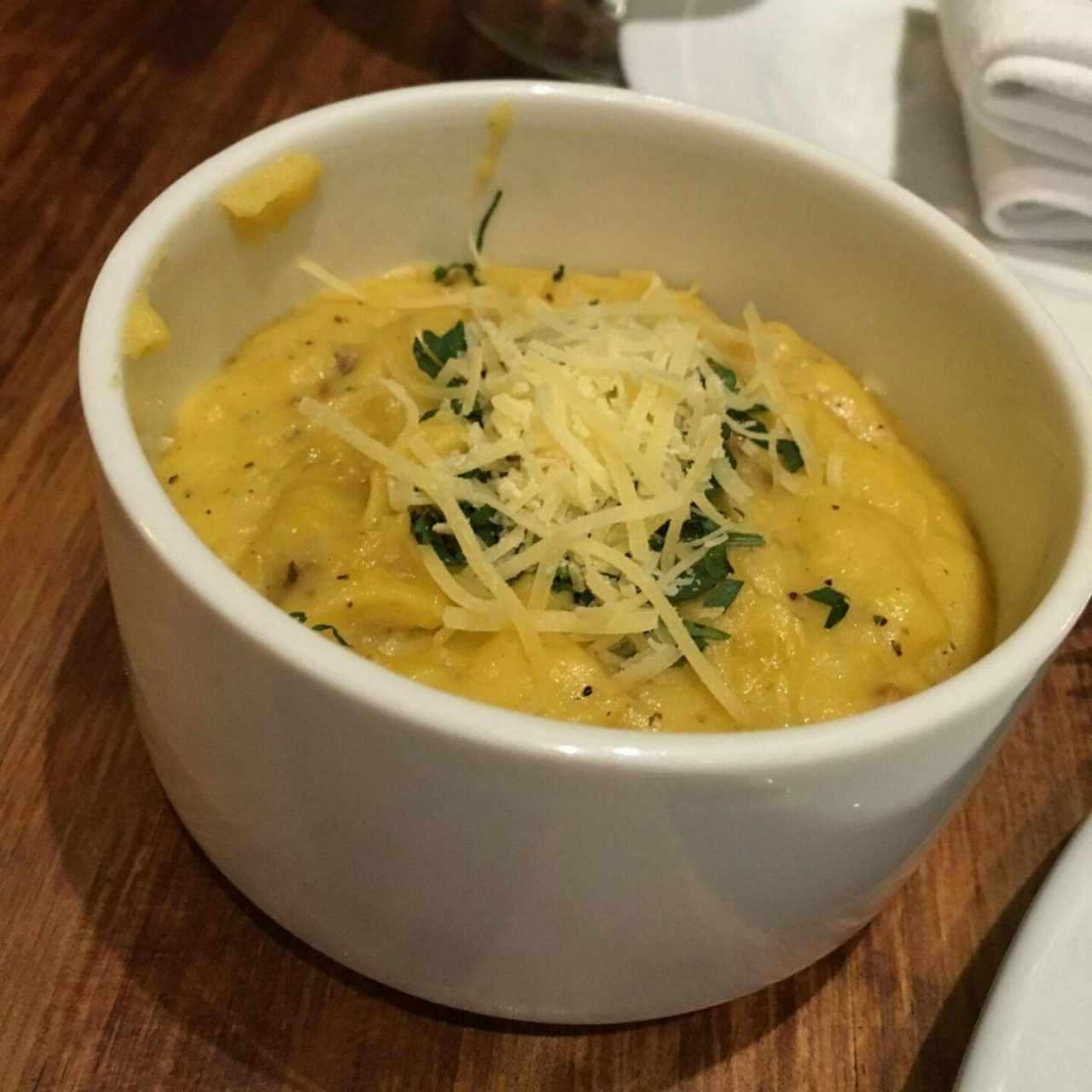 Puré de papa criolla con chorizo 
