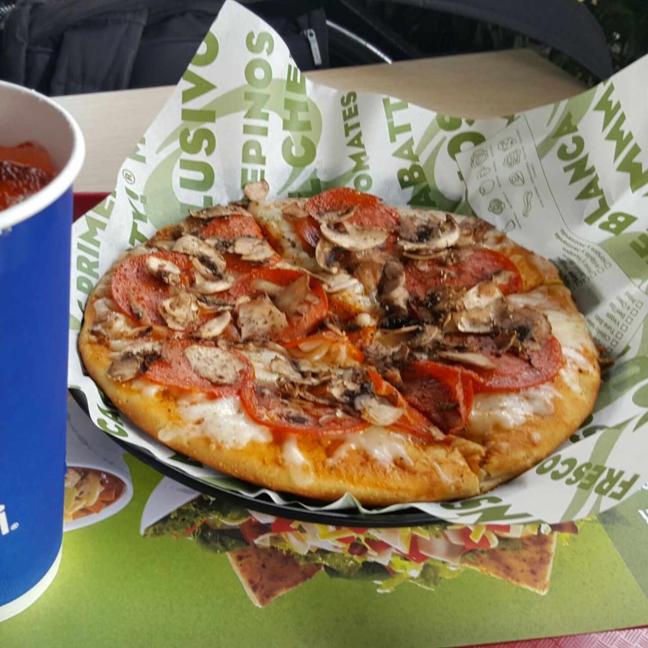 Pizza Pepperoni adición champiñones