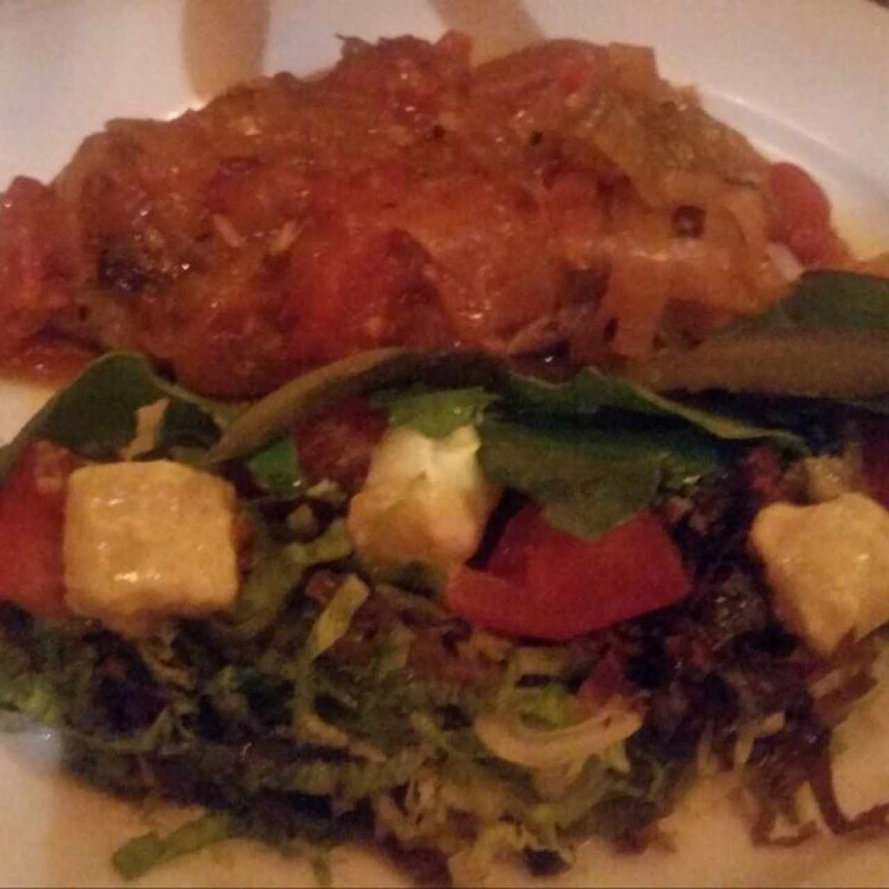 filete de pescado encebollado