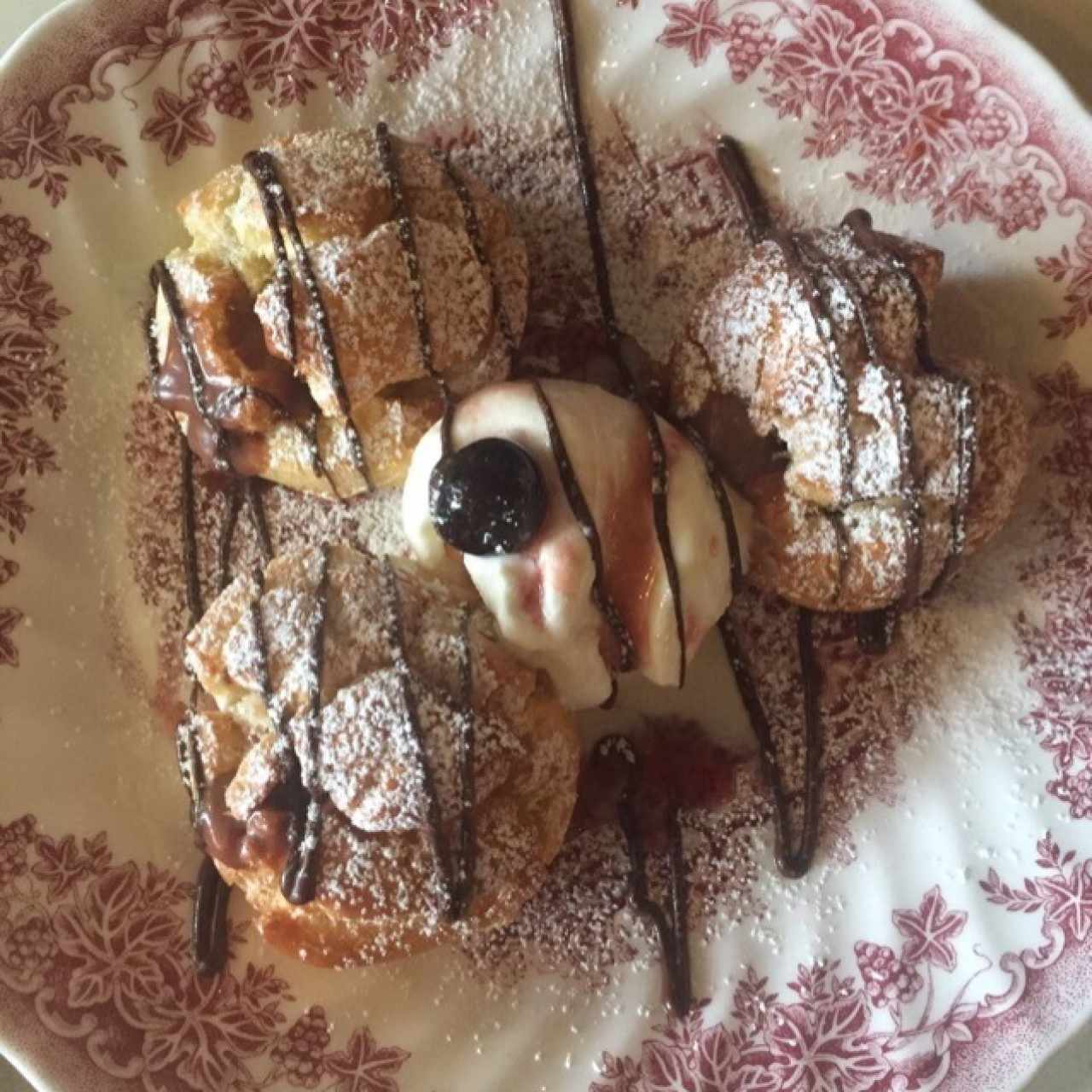 Profiteroles