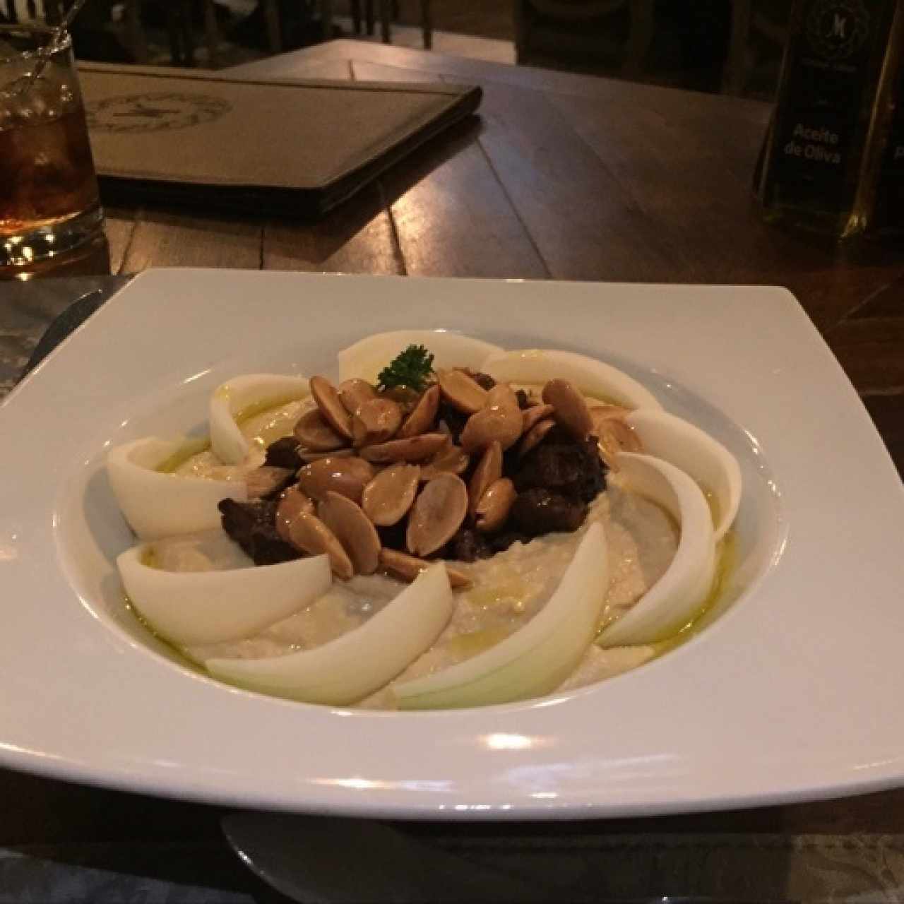 Hummus M
