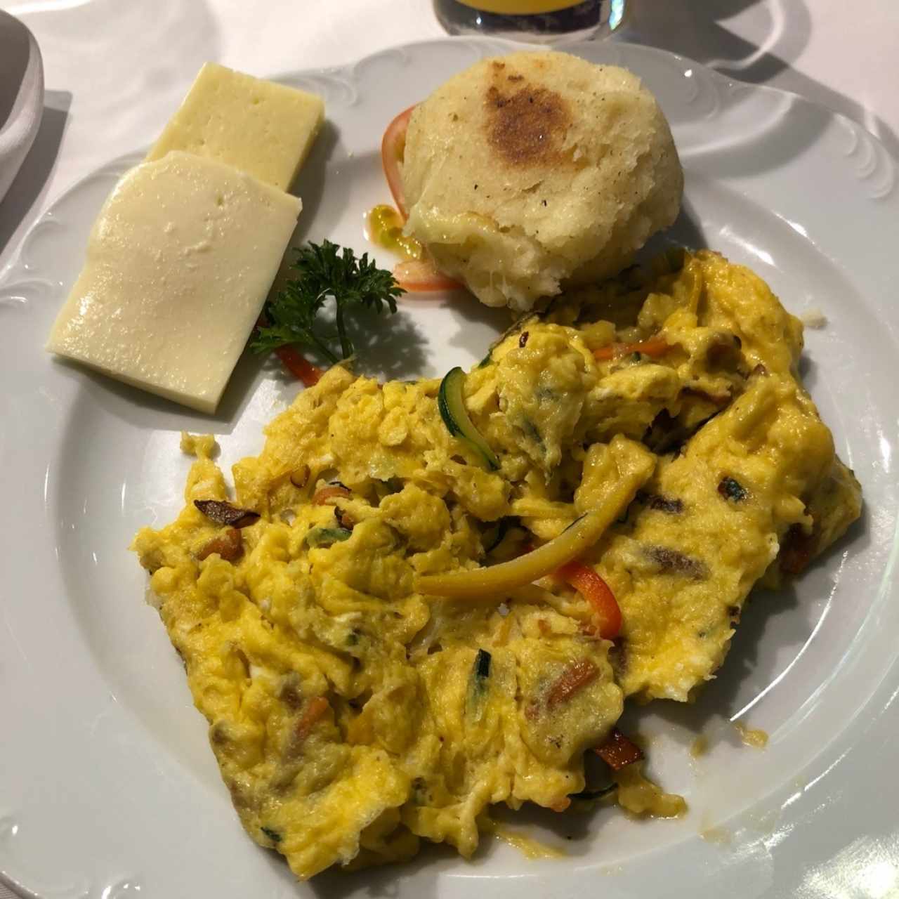huevo revuel con vegetales