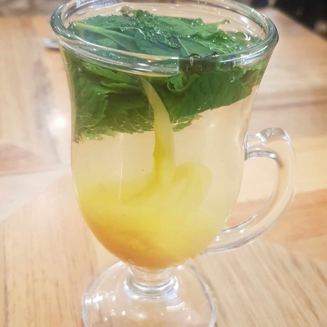 aromática de frutos amarillos 