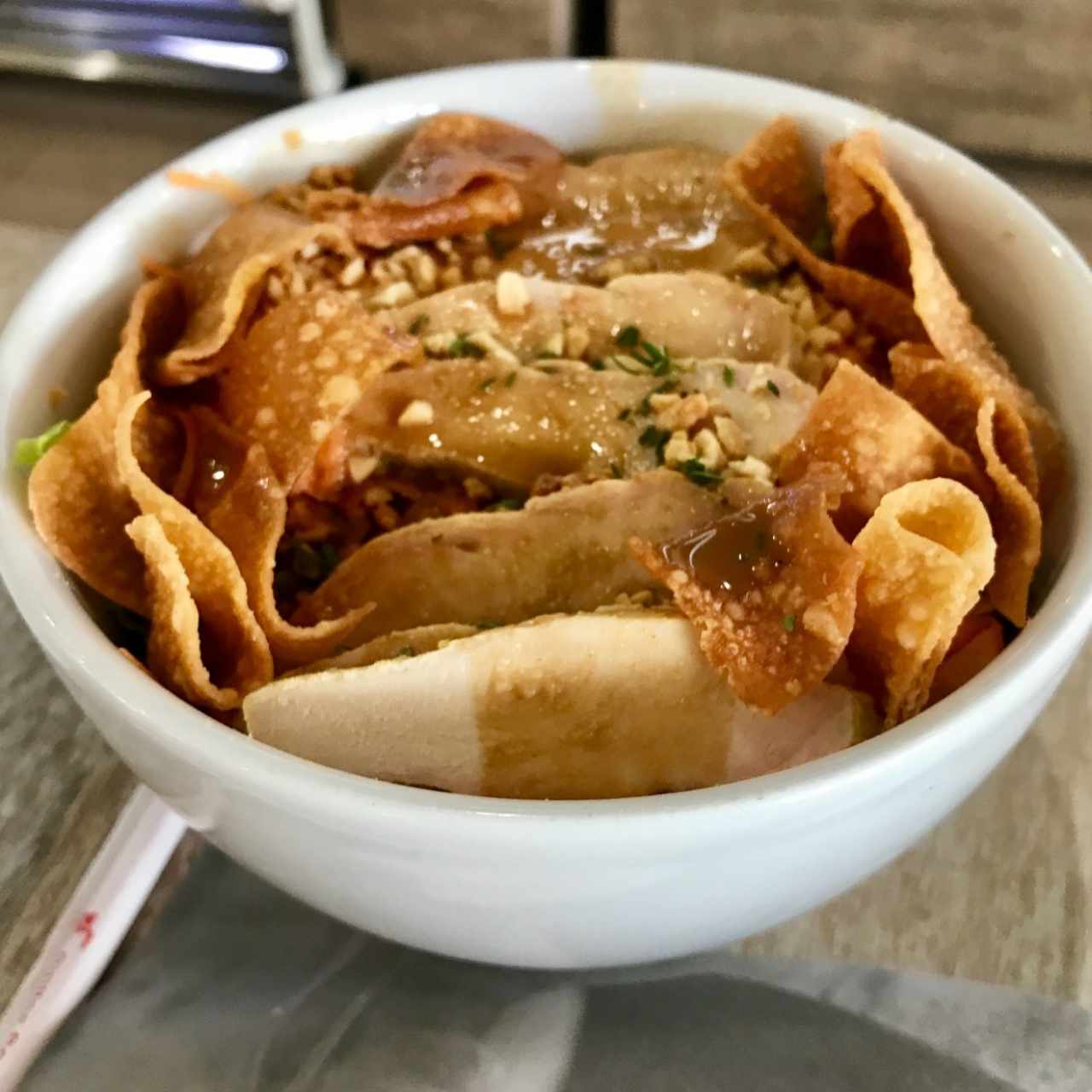 pollo acicalado 