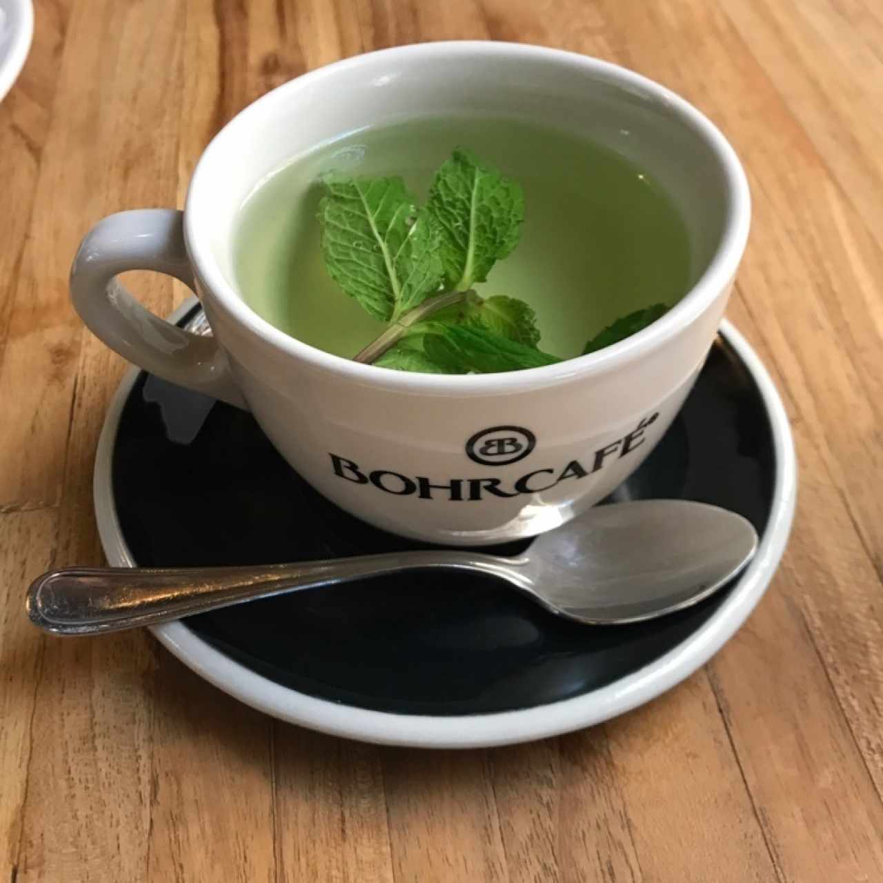 Agua aromática