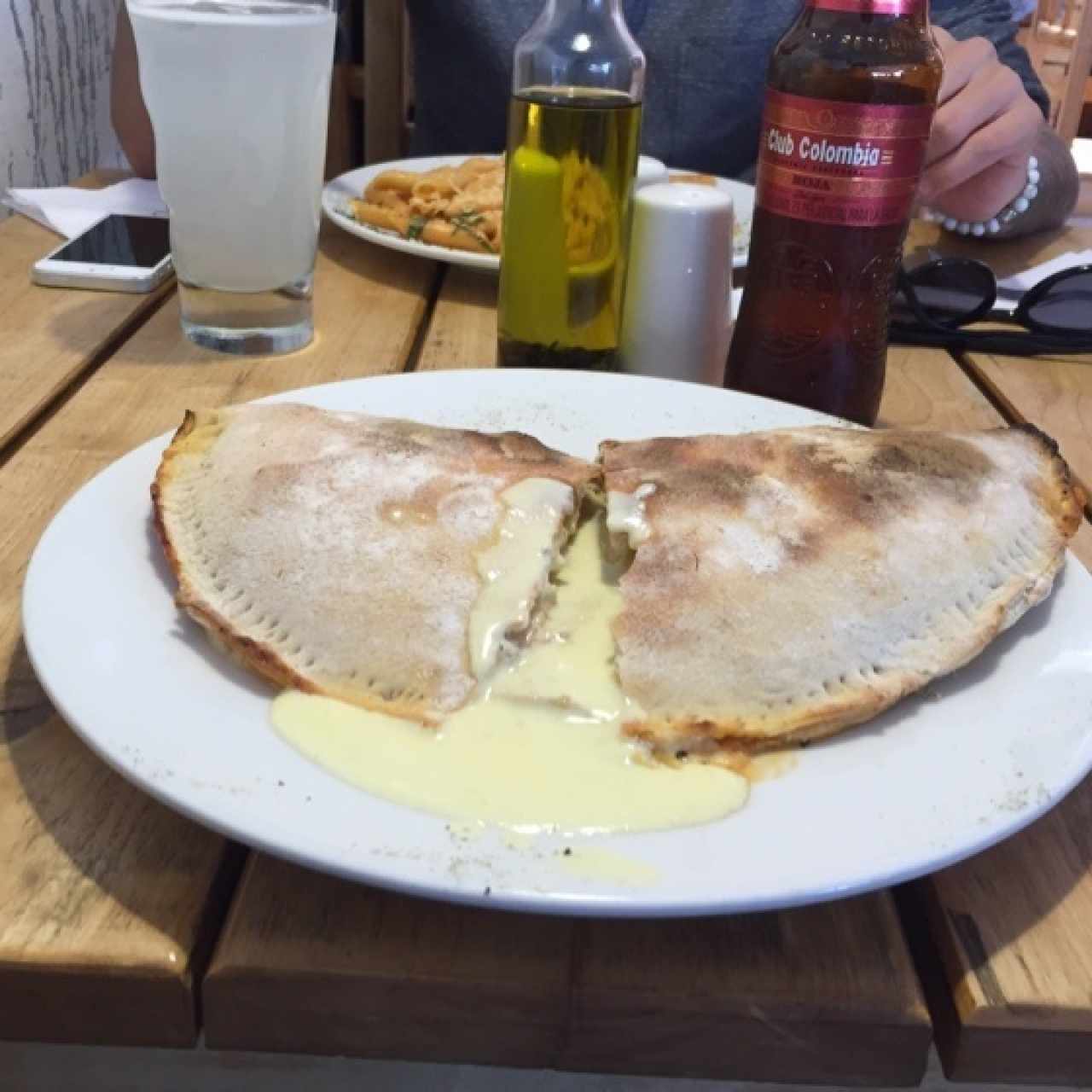 calzone de quesos