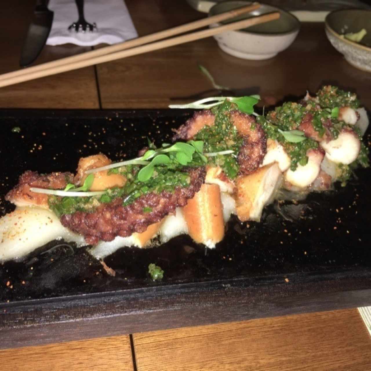 pulpo en pure de yuca y chimichurri