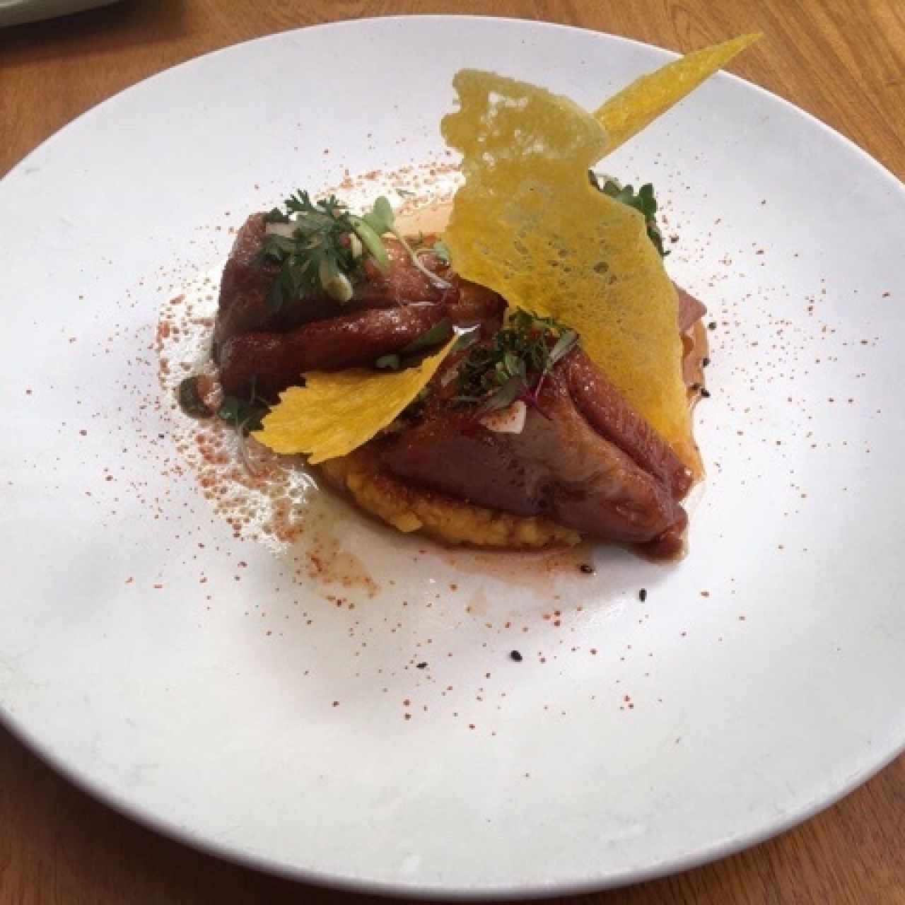 CHANCHITO NIKKEI: Tocino confitado con tacu tacu 
