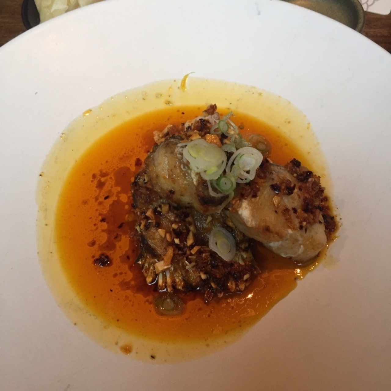 Pescado con salsa de ajo