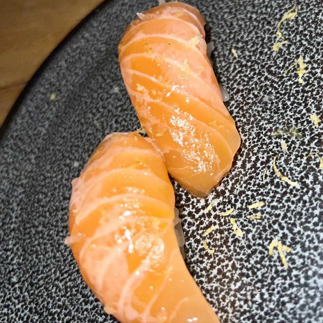 Niguiri de Salmón con Trufa
