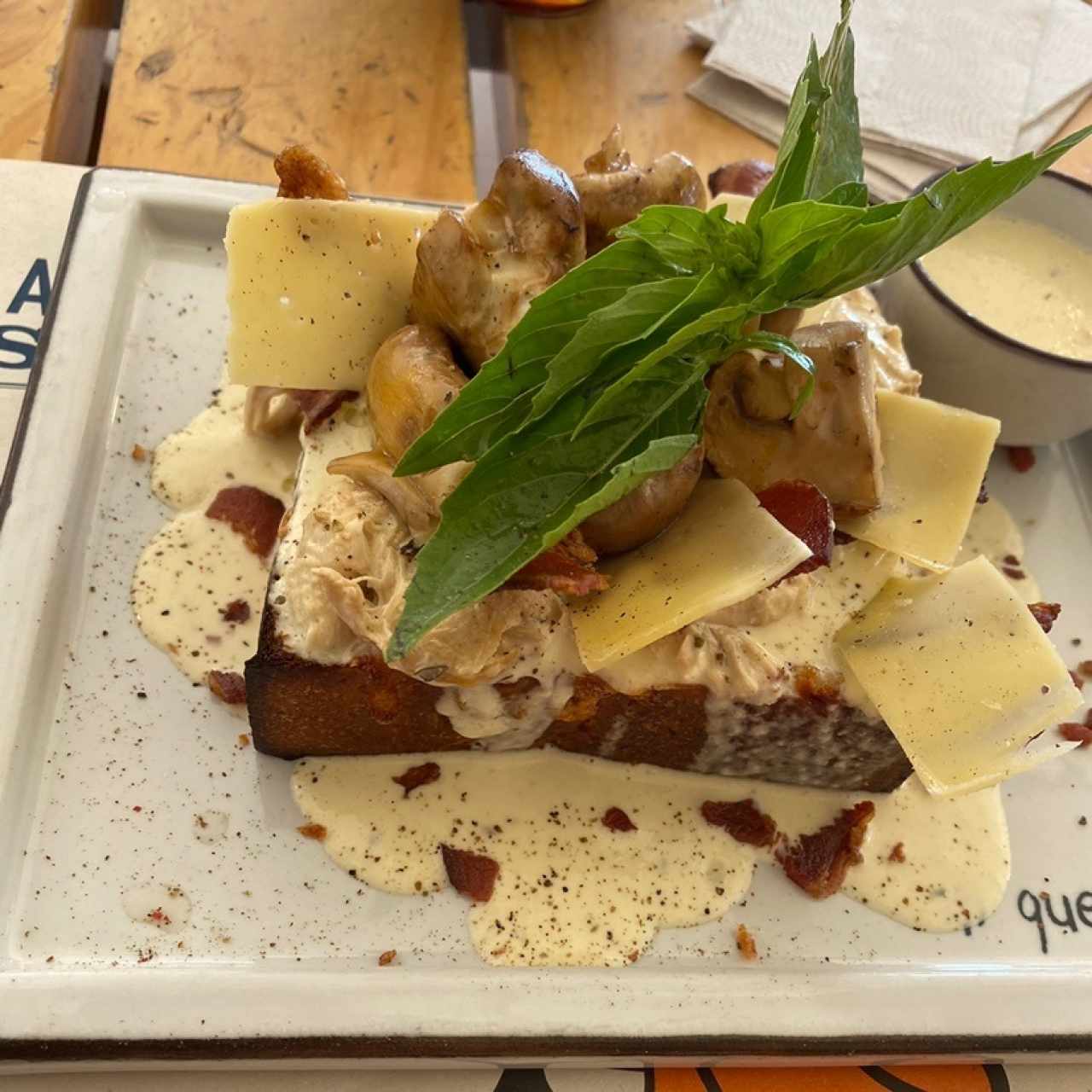 pollo con champiñones