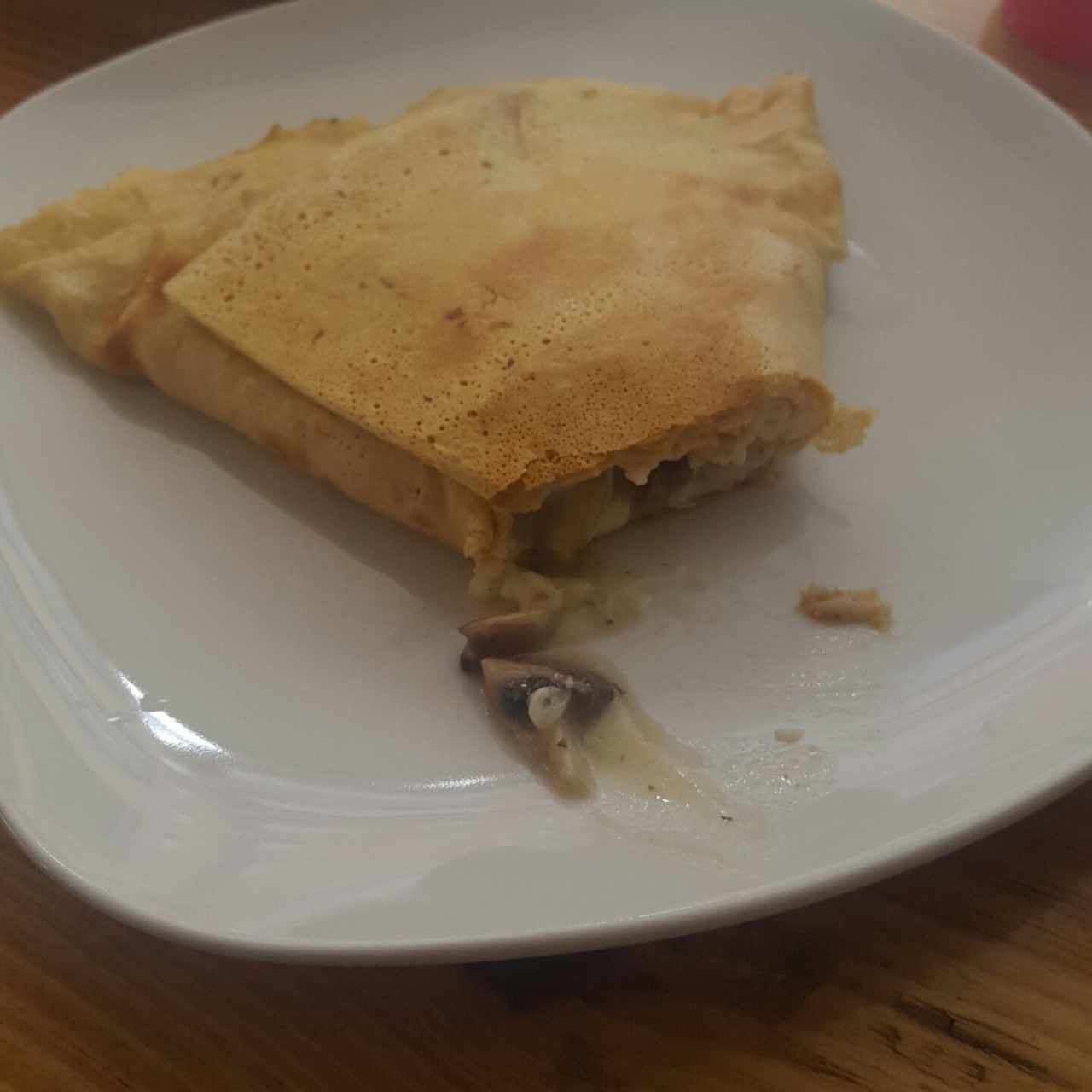 Crepe de queso, pollo y champiñones 