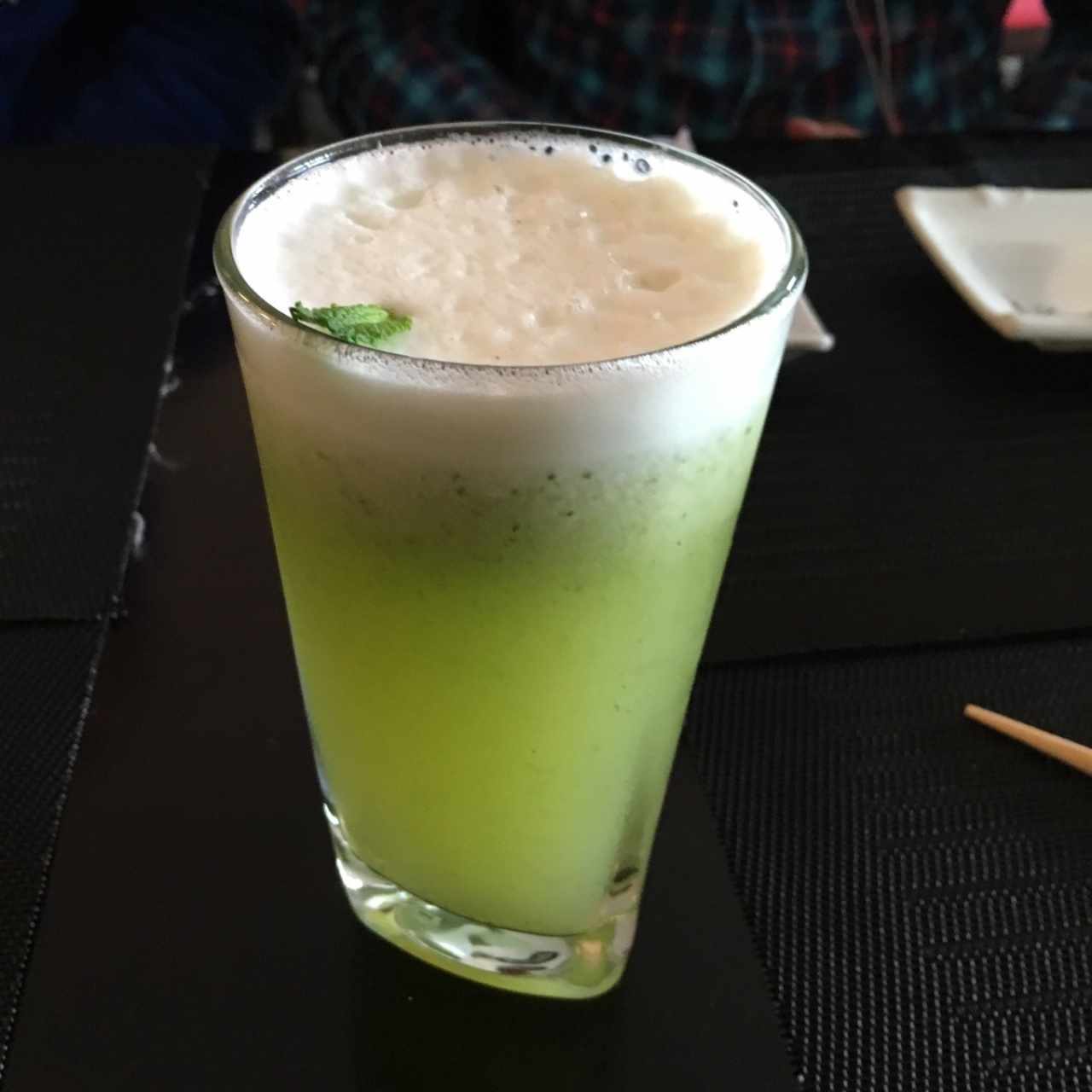 Piña con Hierba buena
