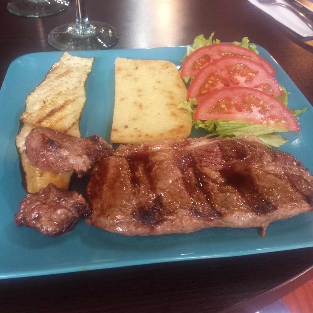 Bifé Argentino con Zucchinni