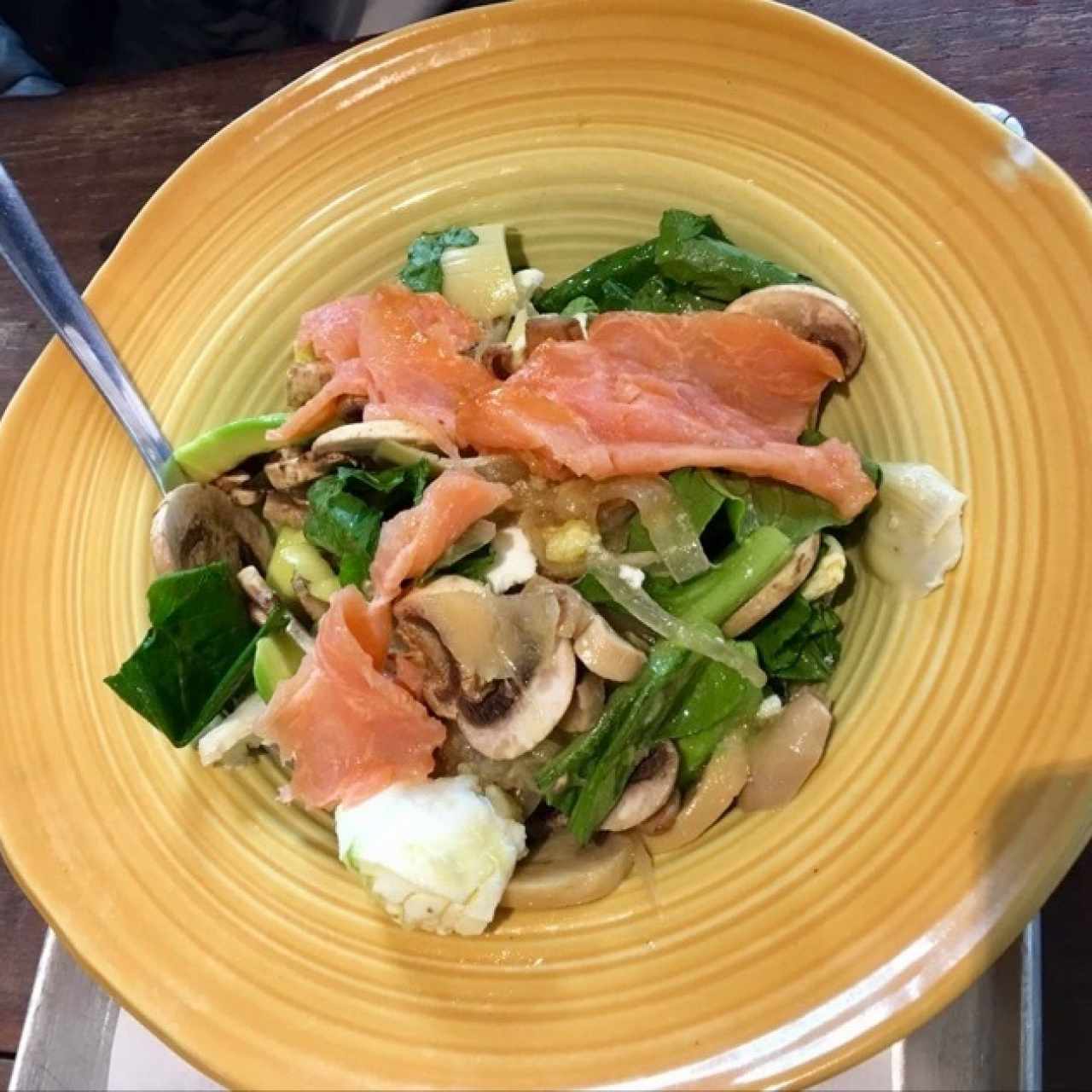 Ensalada de Espinaca con Salmón