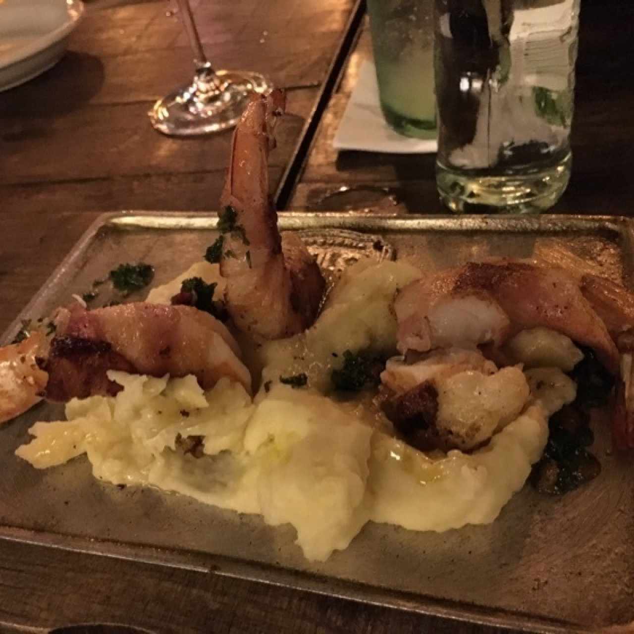 langostinos con tocineta 