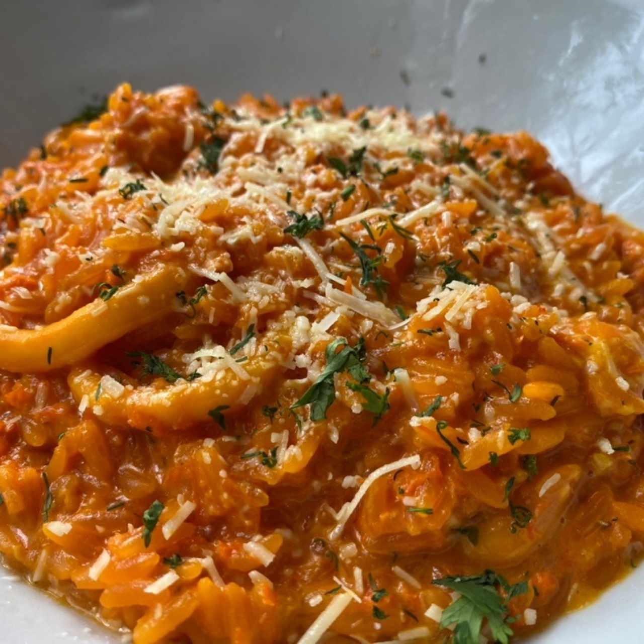 Arroz de calamares, camarones y cangrejo