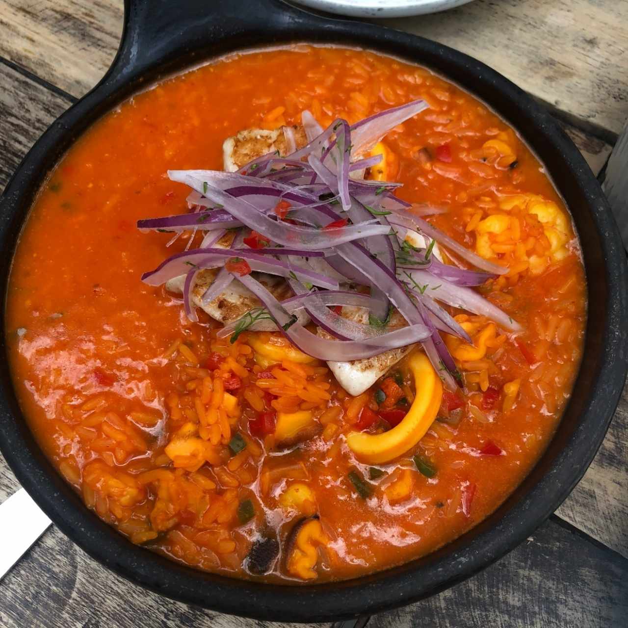 arroz caldoso de mariscos y pescado