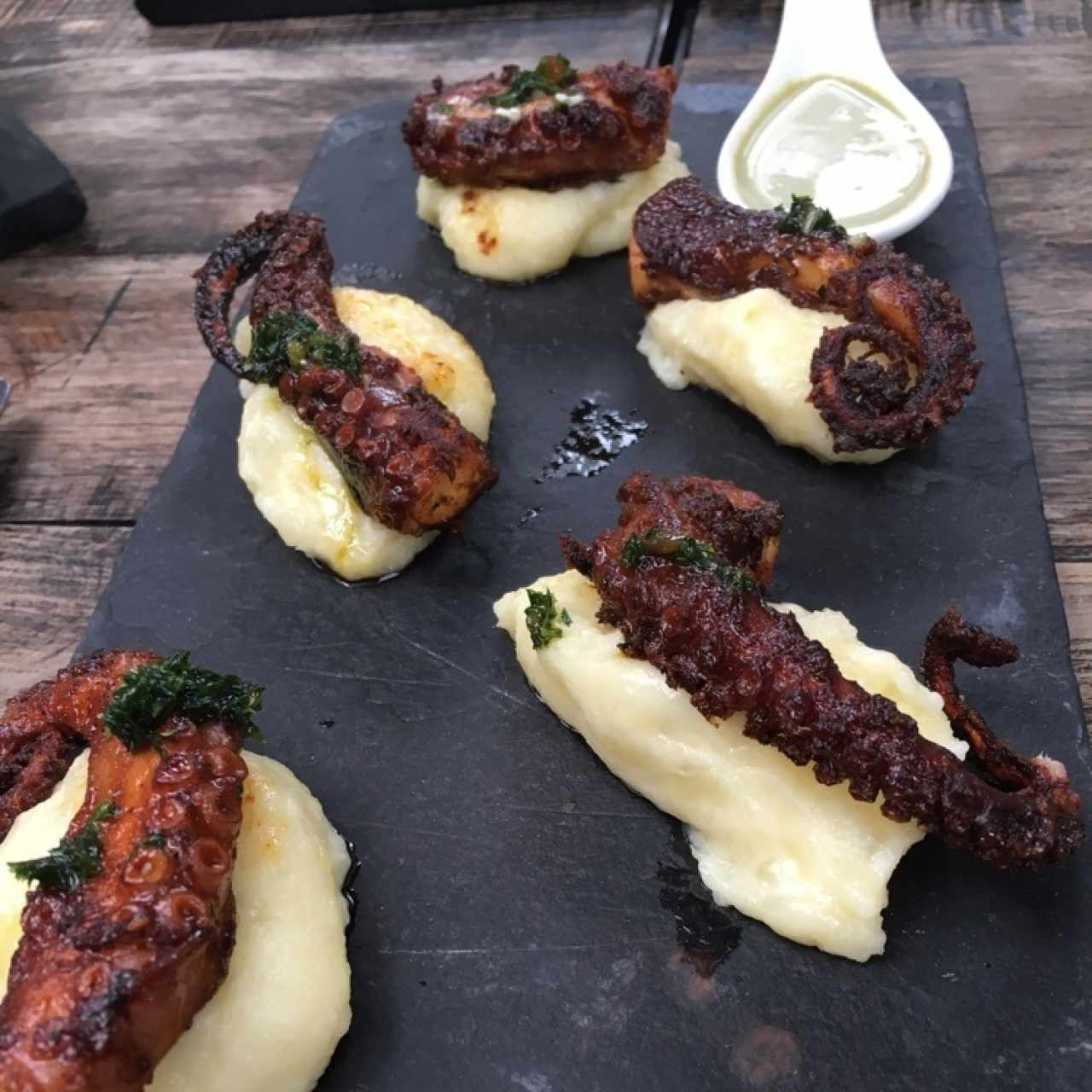 Anticucho de Pulpo