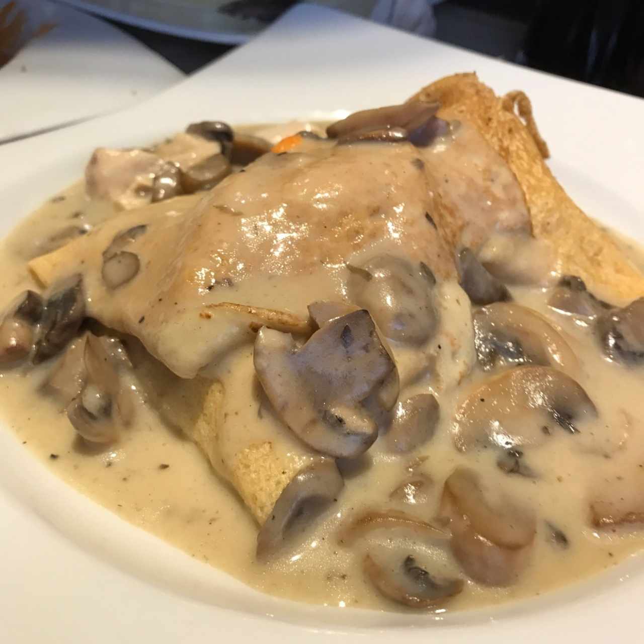 pollo y champiñones