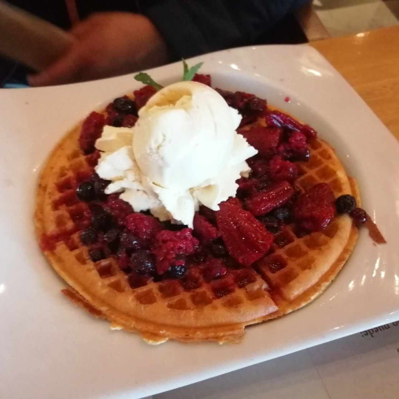 Waffle de frutos Rojos