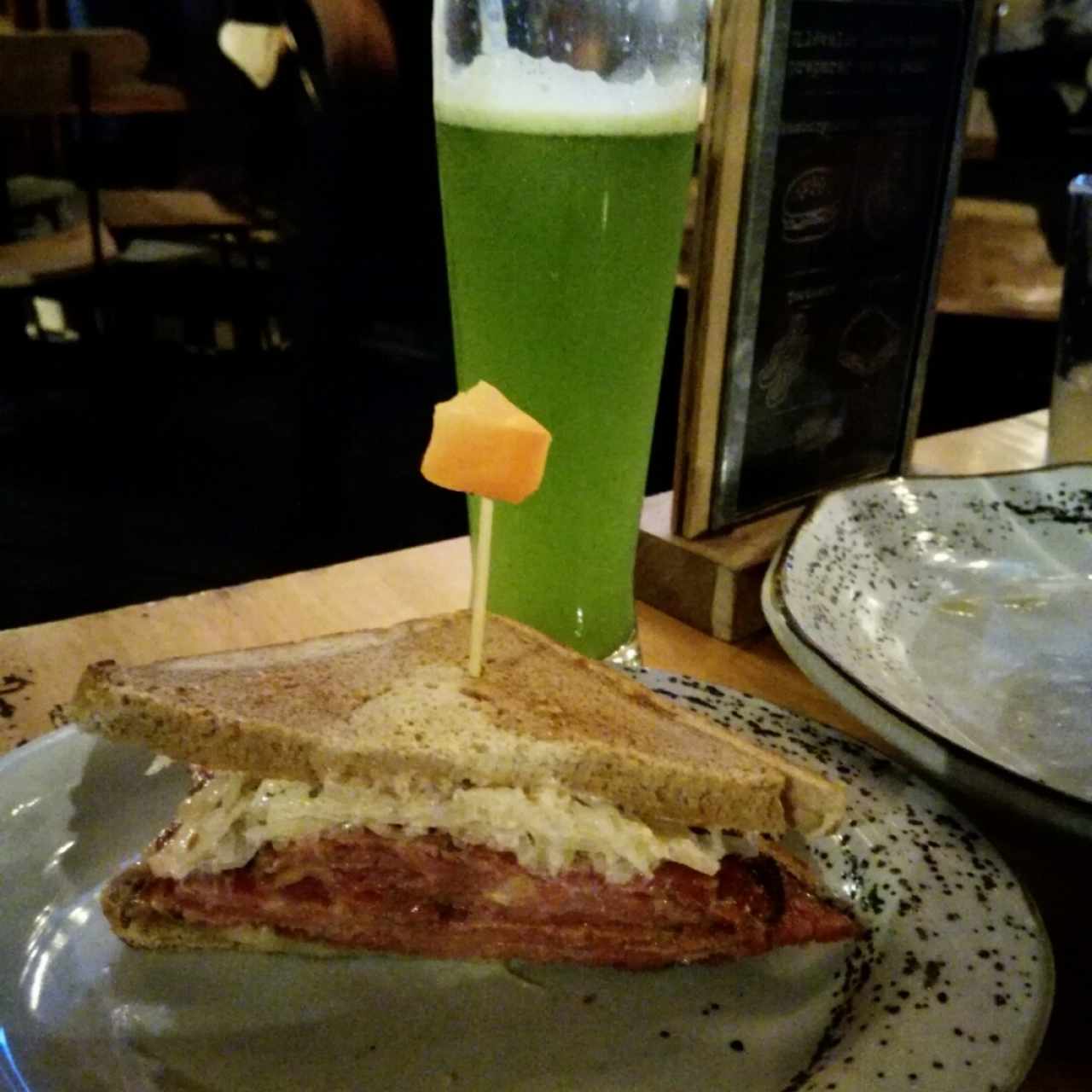 Sanduche pastrami