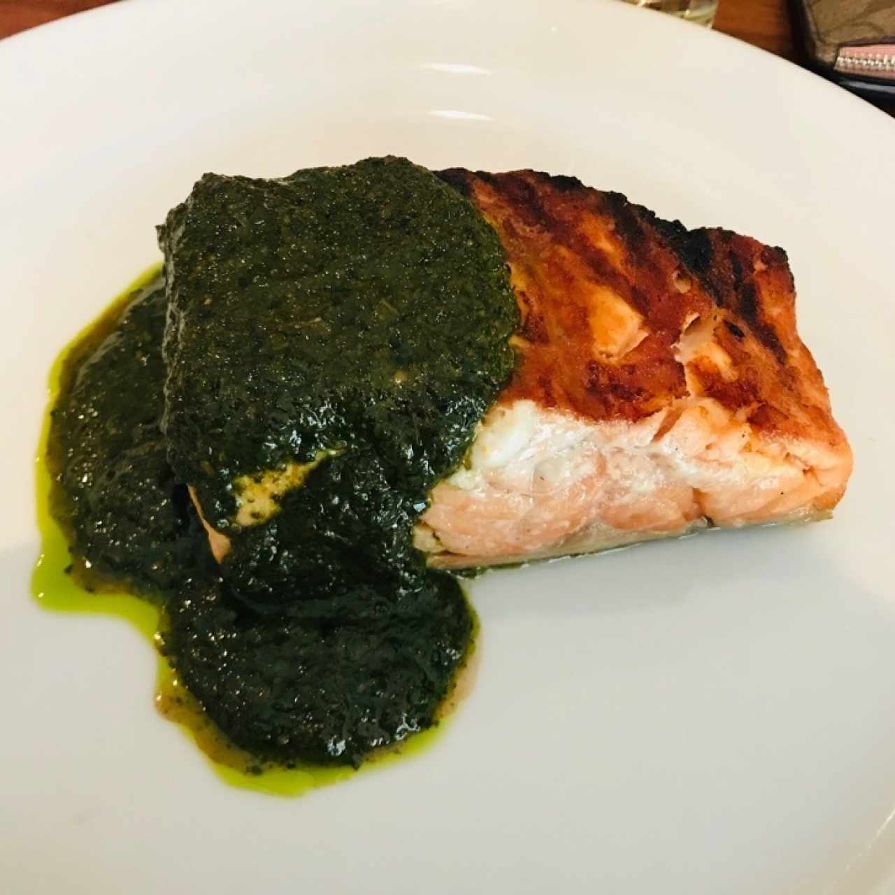 Salmon al pesto