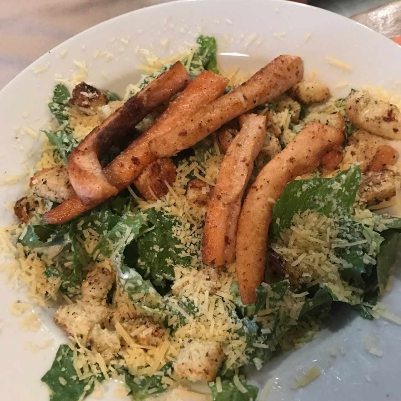 Ensalada Cesar con Pollo.