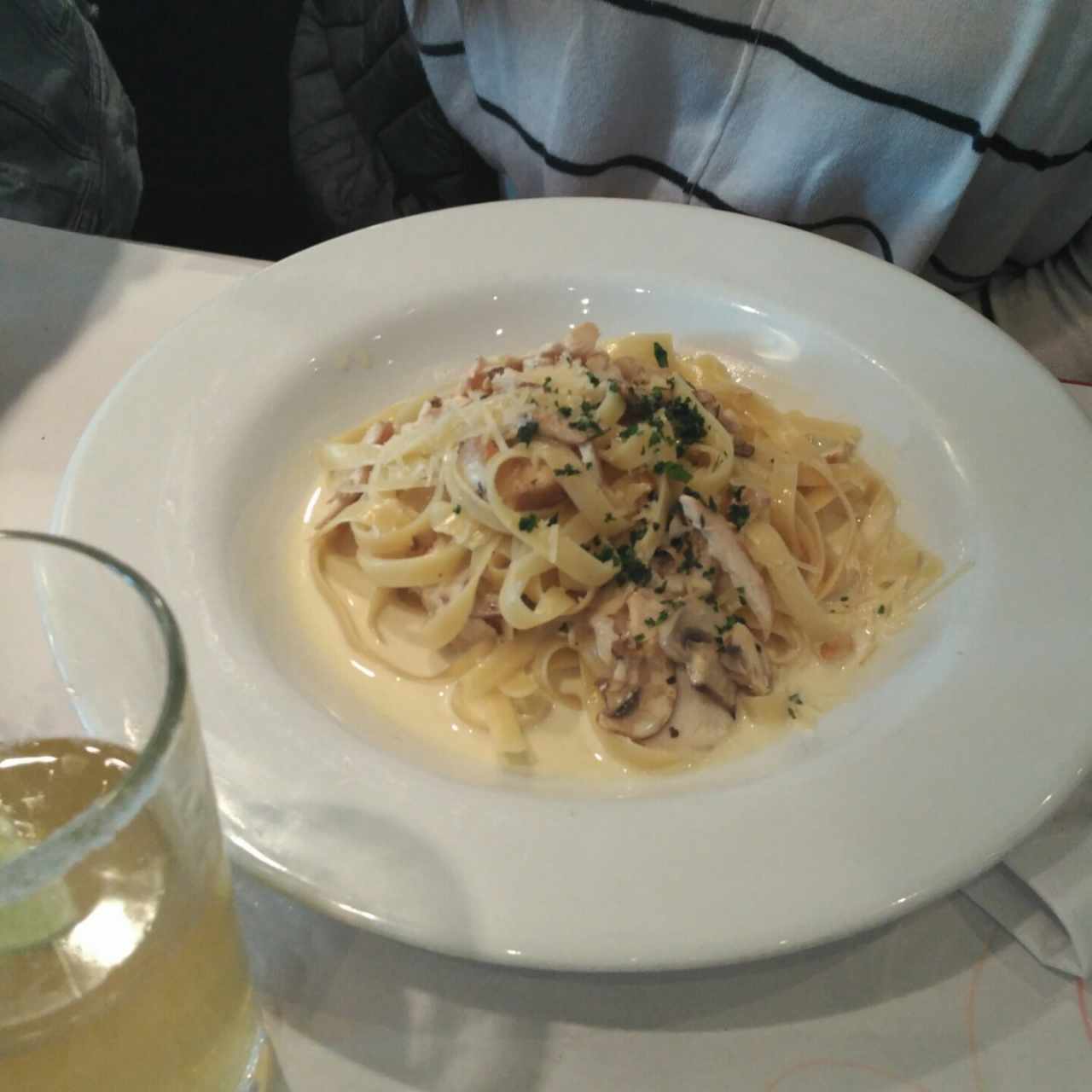 pasta alftefo con champiñones