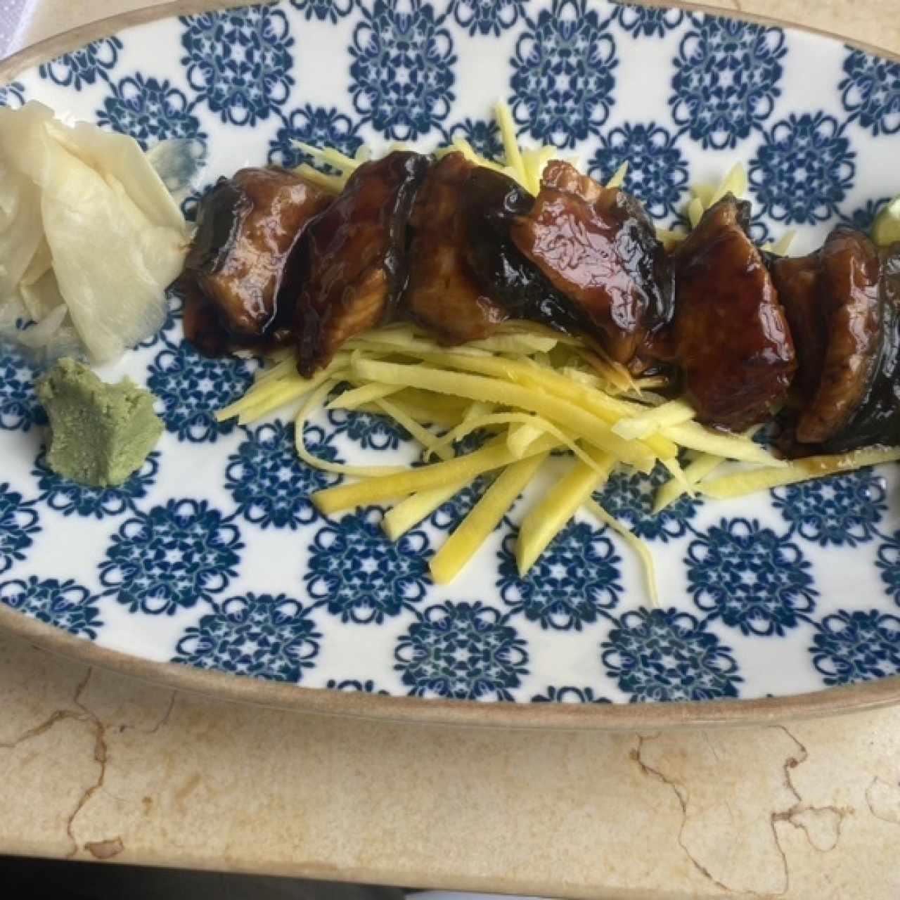 Sashimi anguila 