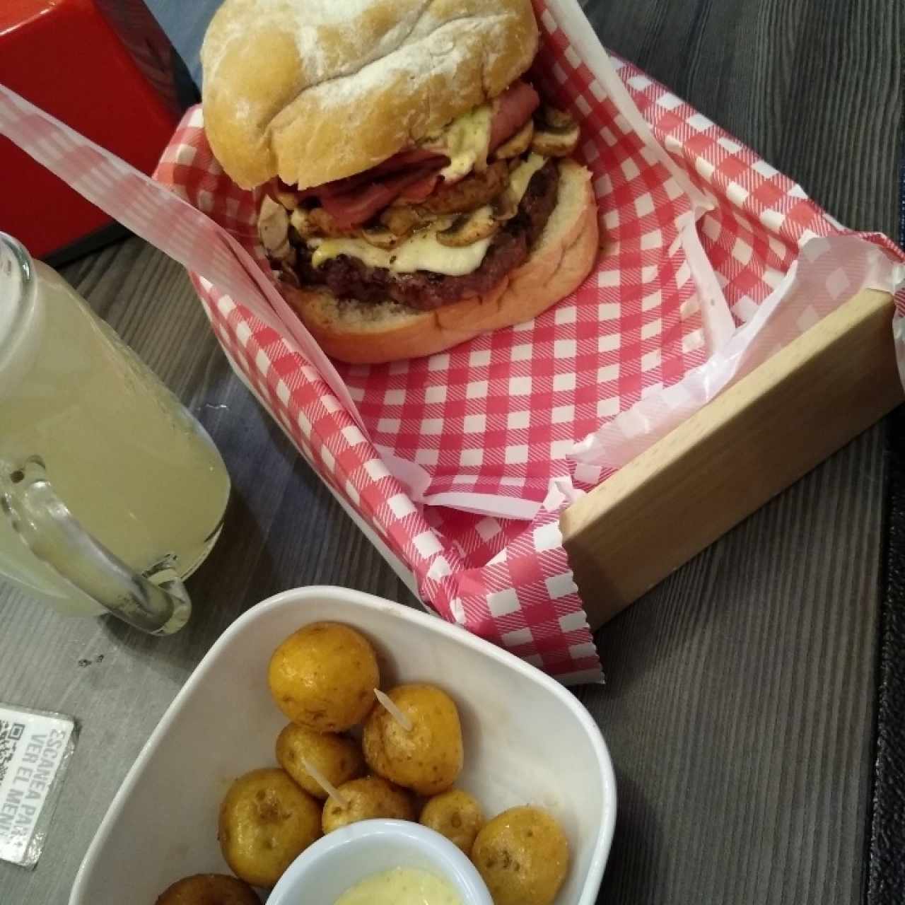 Hamburguesa en combo