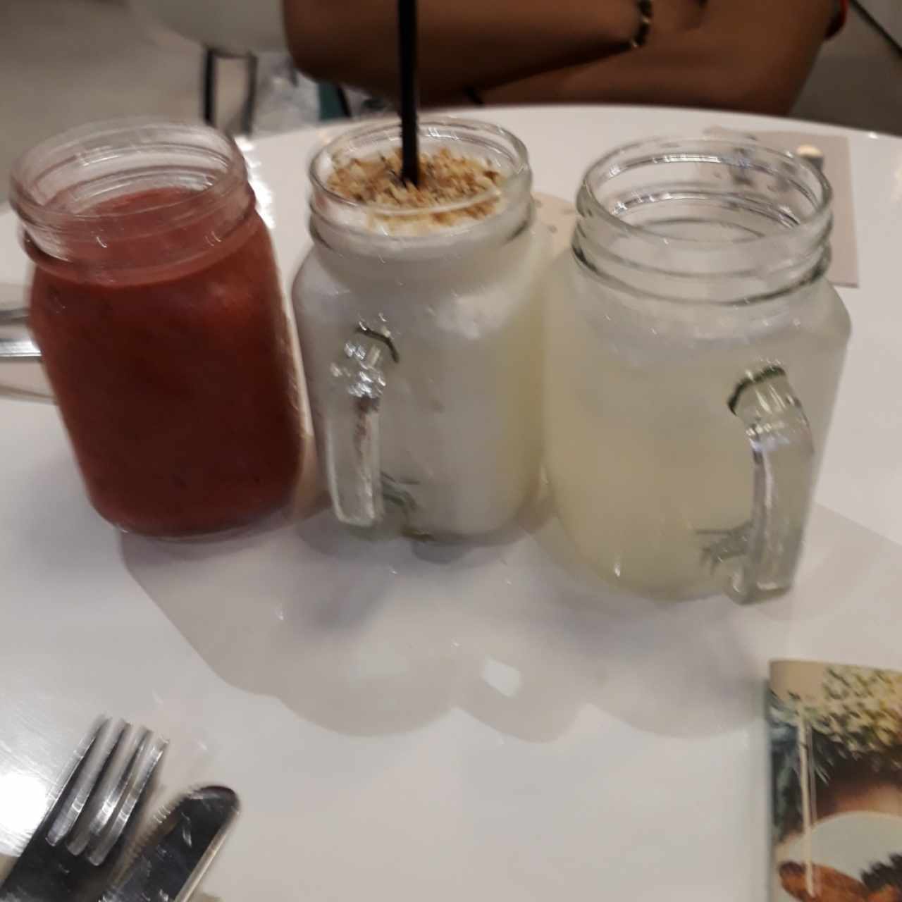 smootie berry, limonada de coco y limonsda natural