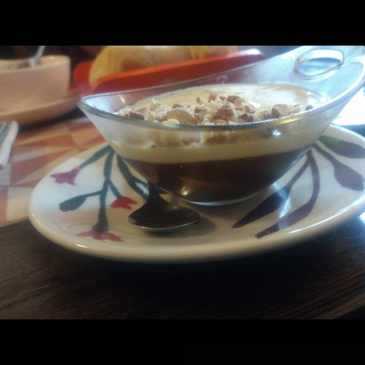 postre de maracuyá con chocolate 