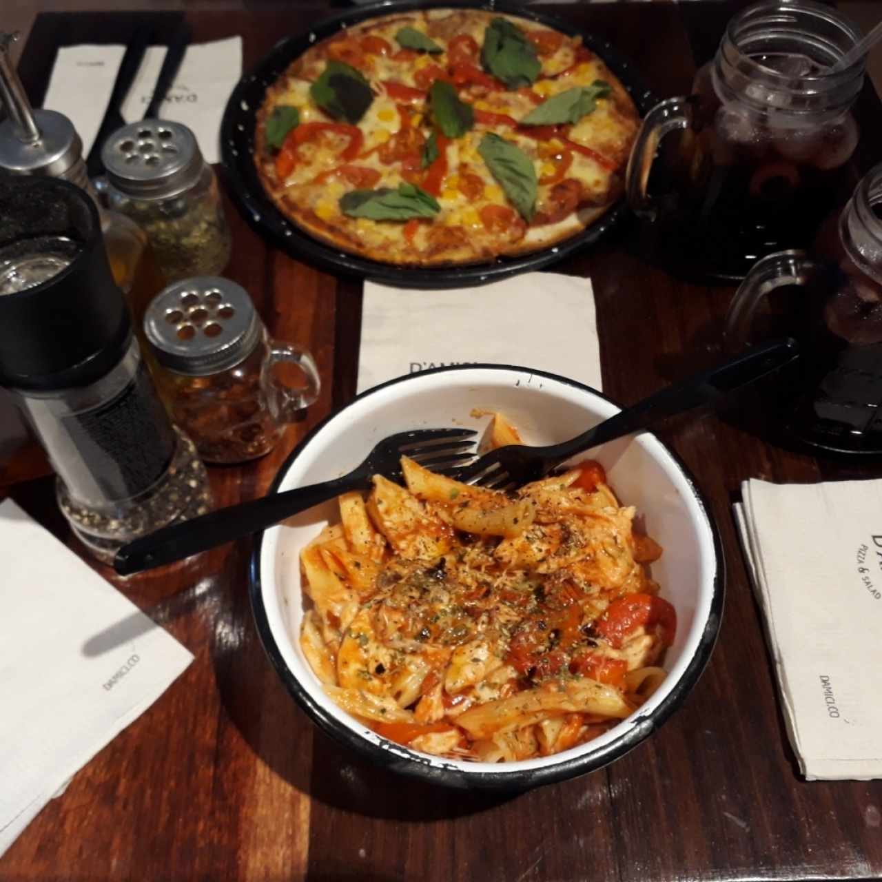 pastas y tinto de verano 