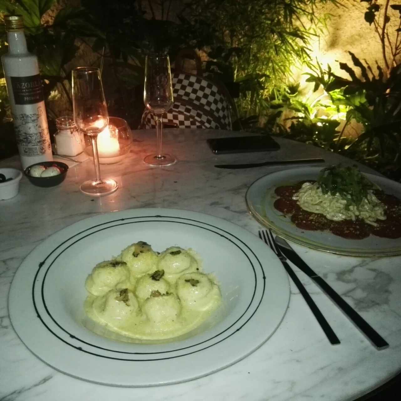 ravioli tartufo / 