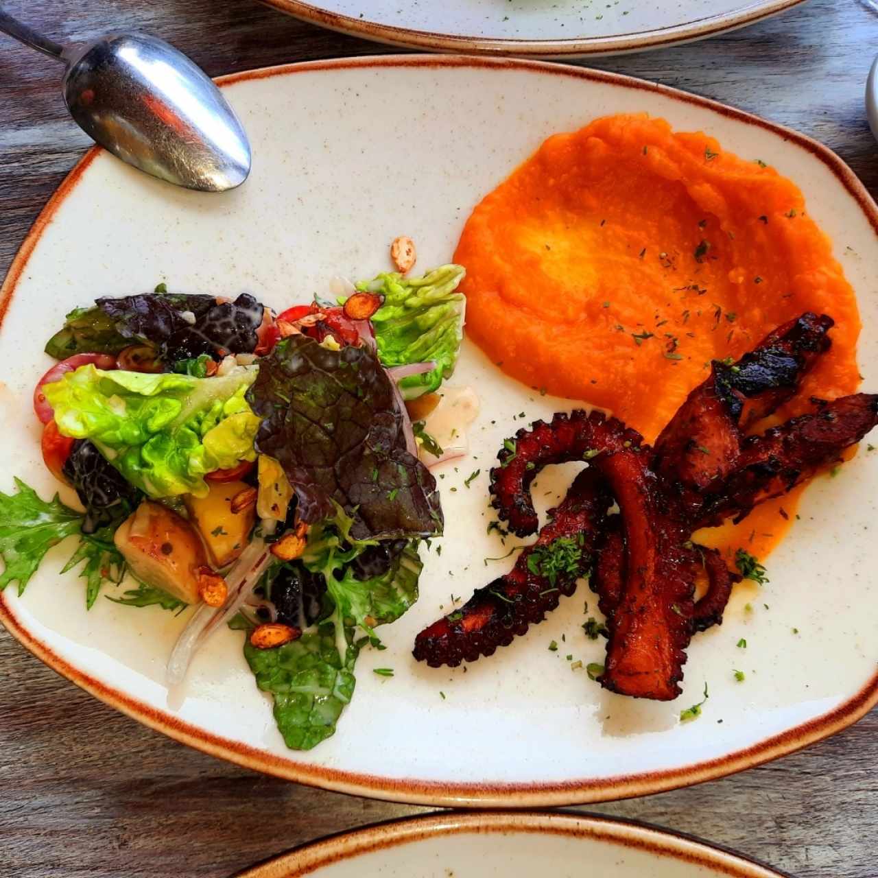 Pulpo a la parrilla 