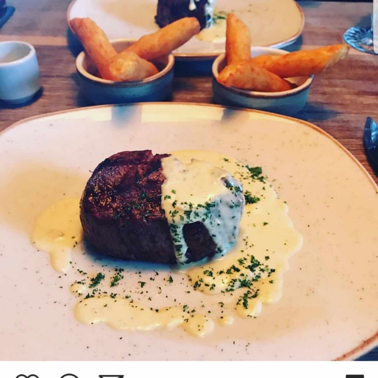 bloque de lomo en salsa de queso azul 